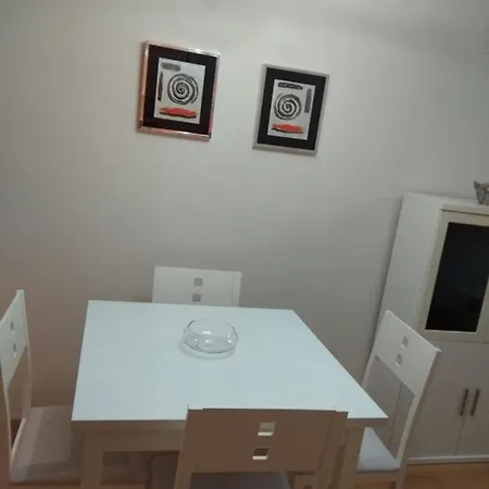 Apartamento Turistico Alcazar Real Lejlighed